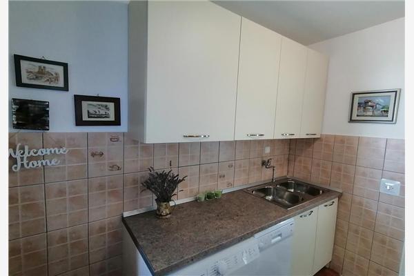 Apartment A1, for 5 persons