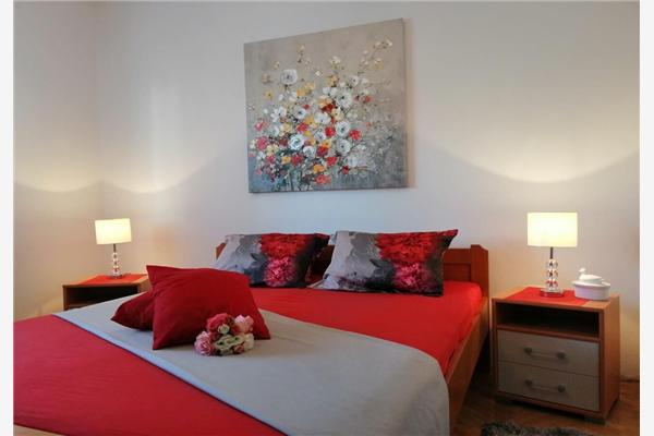 Apartment A1, for 5 persons