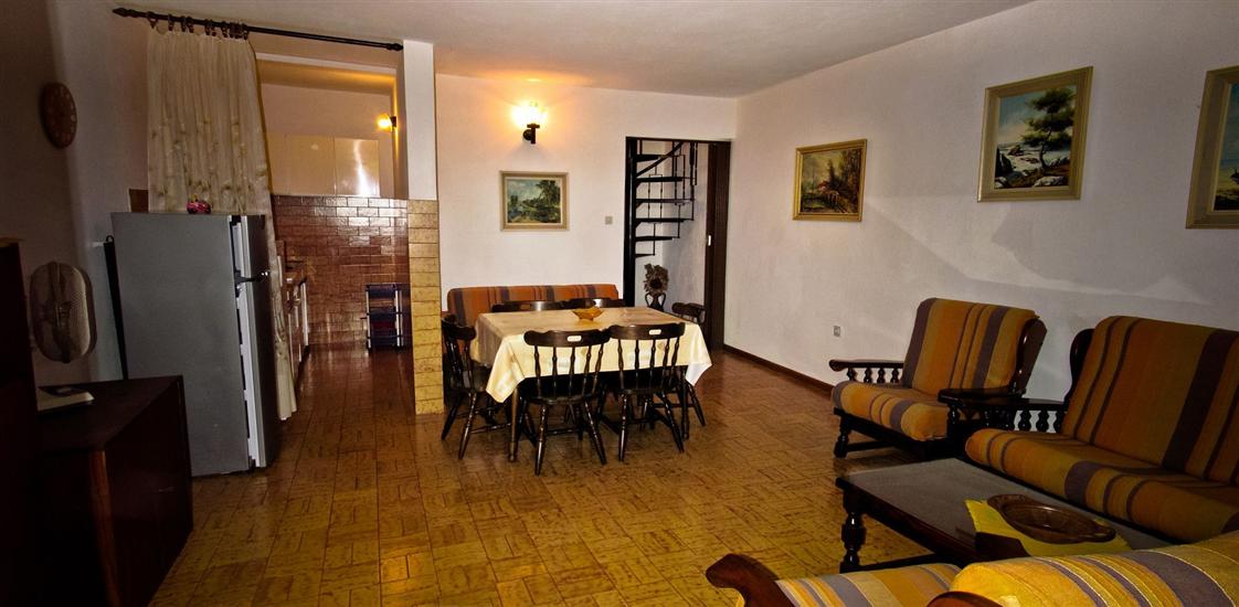 Apartment A1, for 6 persons