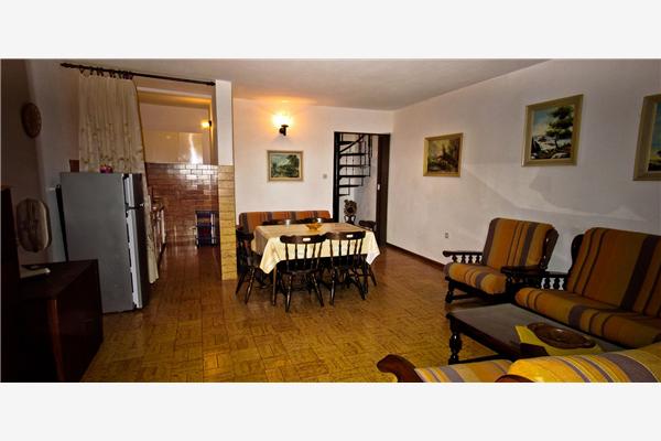 Apartment A1, for 6 persons