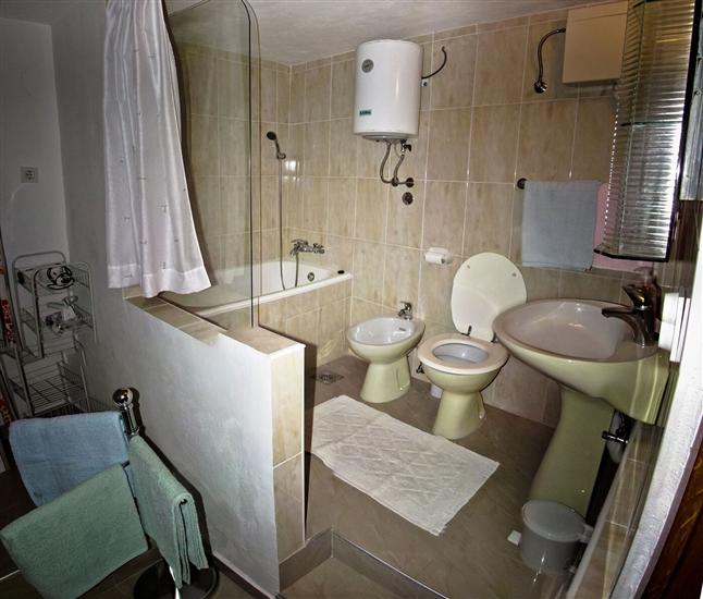 Apartment A1, for 6 persons