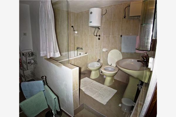 Apartment A1, for 6 persons