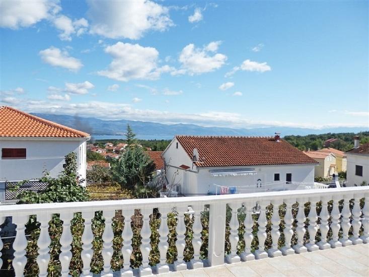 Apartment A6, for 6 persons