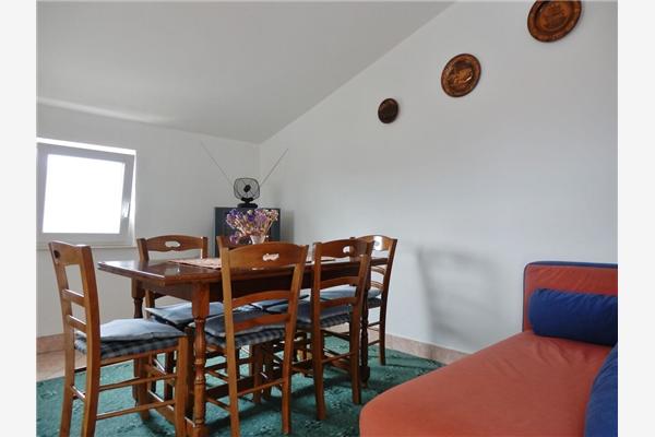 Apartment A6, for 6 persons