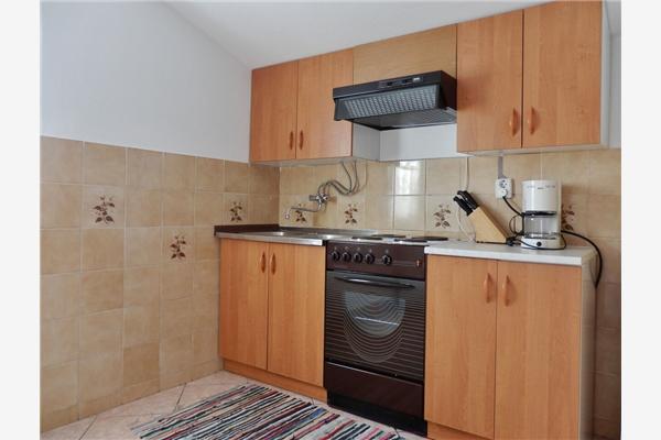 Apartment A6, for 6 persons