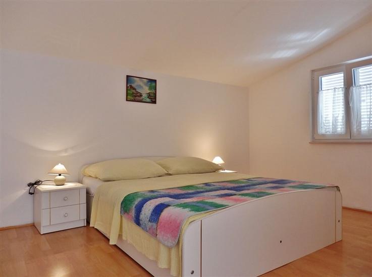 Apartment A6, for 6 persons