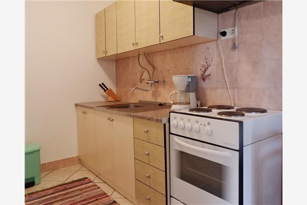 Apartment A4, for 4 persons