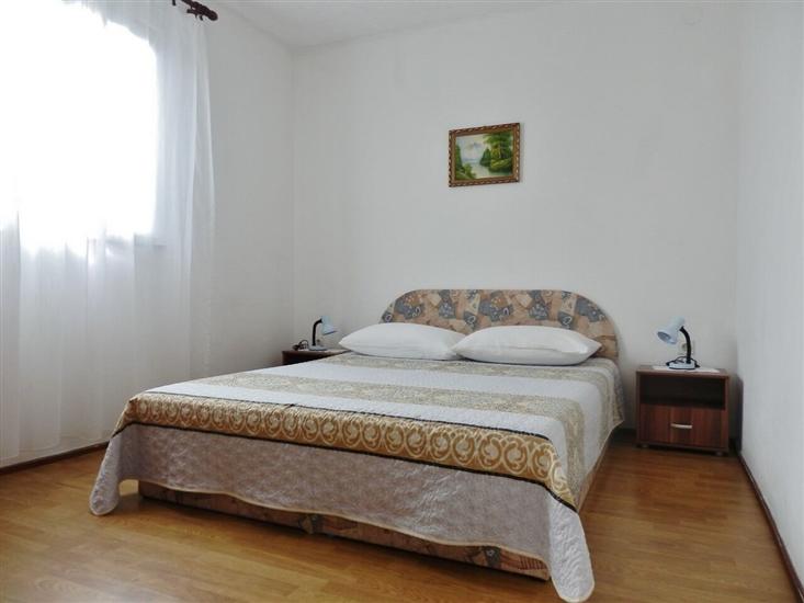 Apartment A4, for 4 persons