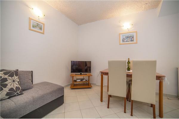 Apartment A2, for 3 persons