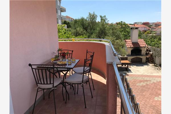 Apartment A3, for 5 persons