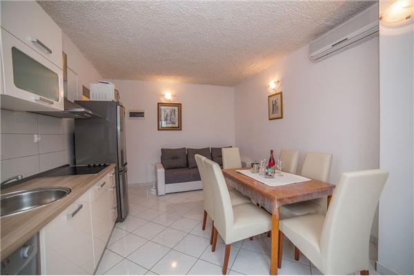 Apartment A3, for 5 persons