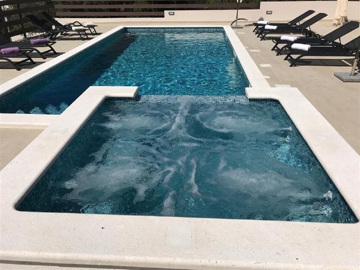 Apartments Miroslava