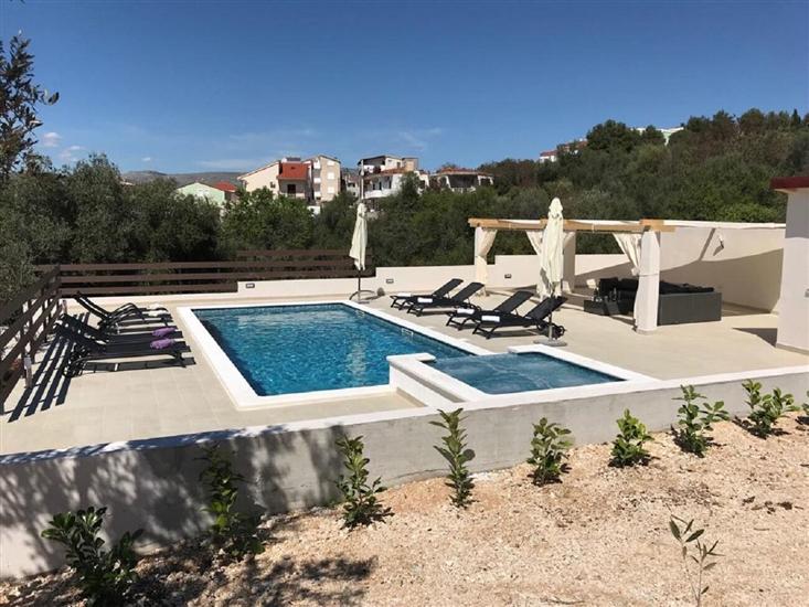 Apartments Miroslava