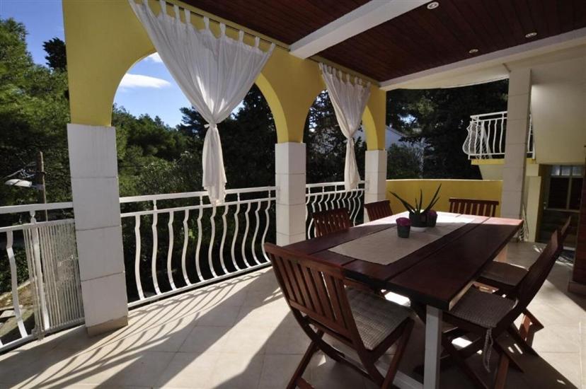 Apartment A1, for 6 persons