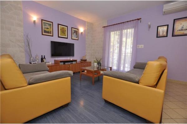 Apartment A1, for 6 persons
