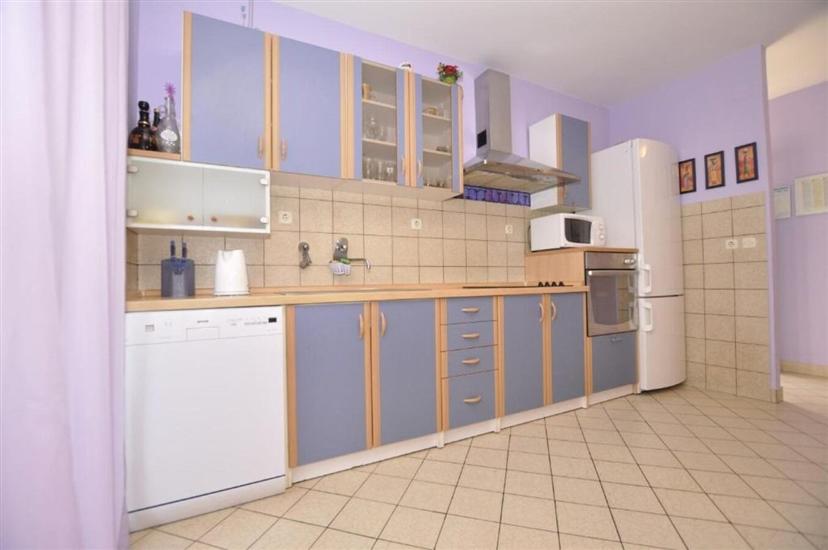 Apartment A1, for 6 persons