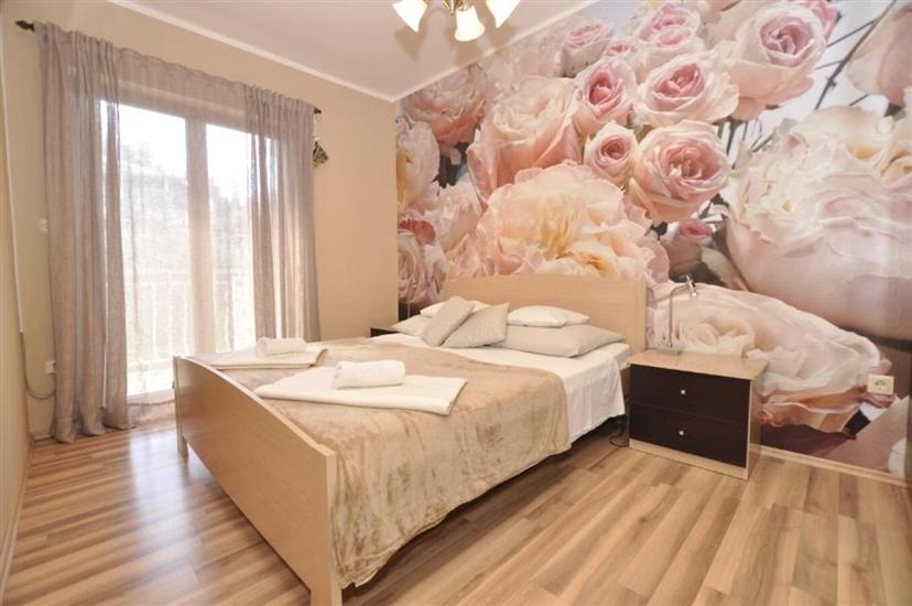 Apartment A1, for 6 persons