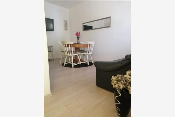 Apartment A2, for 6 persons