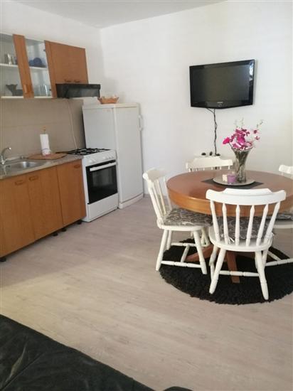 Apartment A2, for 6 persons