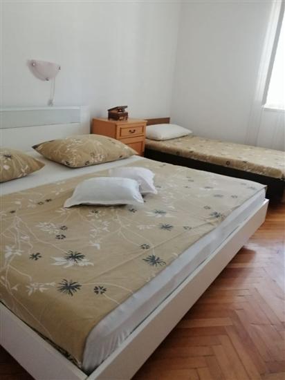 Apartment A2, for 6 persons