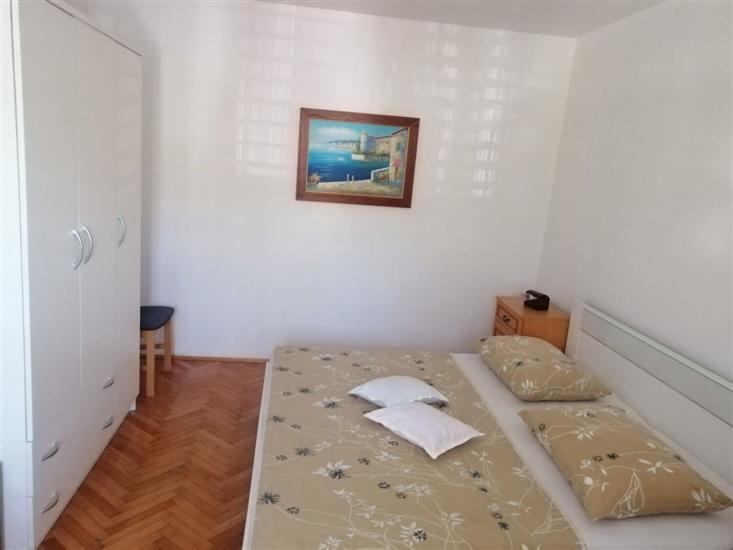Apartment A2, for 6 persons