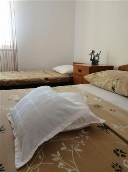 Apartment A2, for 6 persons