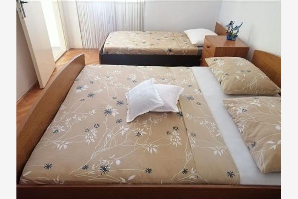 Apartment A2, for 6 persons