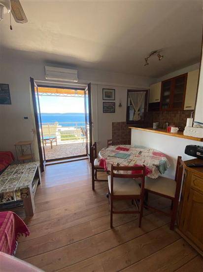 Apartment A1, for 5 persons