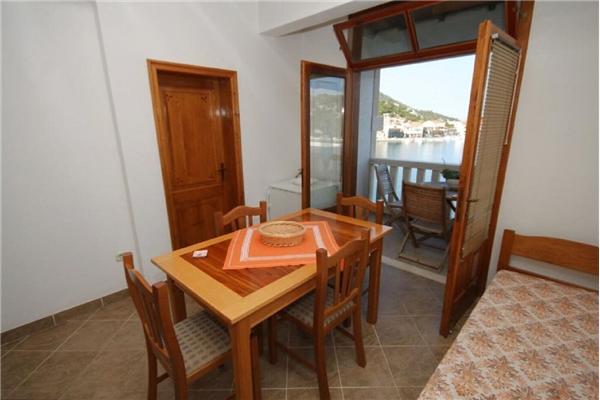 Apartment A6, for 4 persons