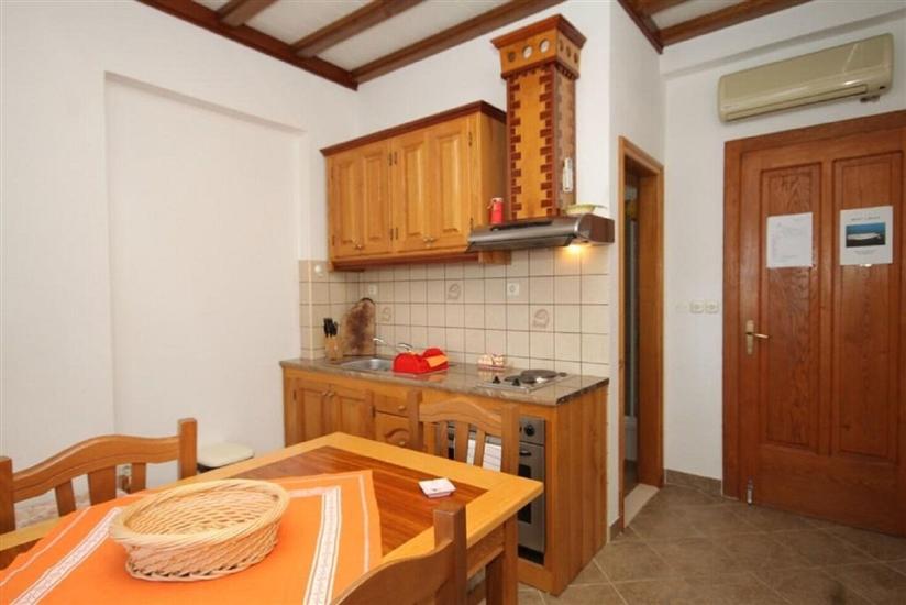 Apartment A6, for 4 persons