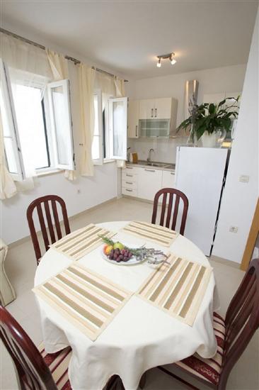 Apartment A1, for 3 persons