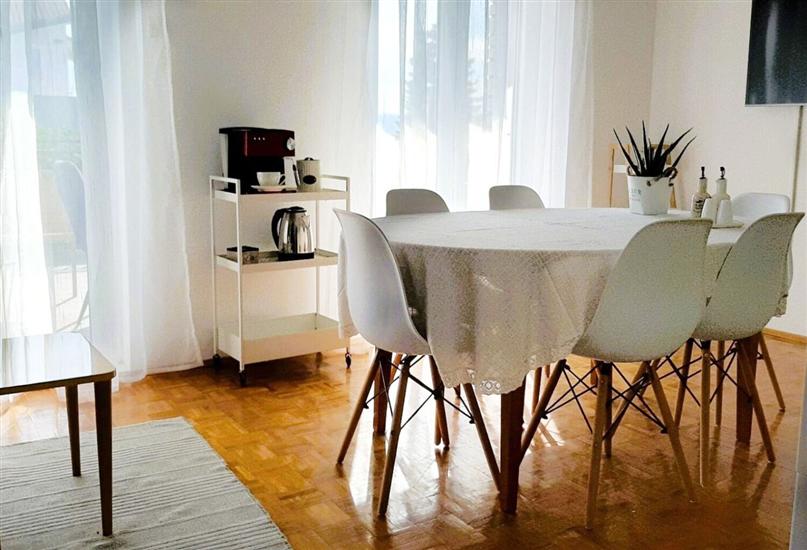 Apartman A1, na 8 osebe