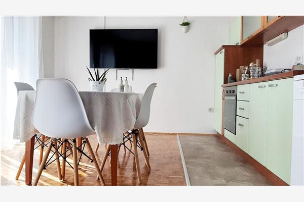 Apartman A1, na 8 osebe