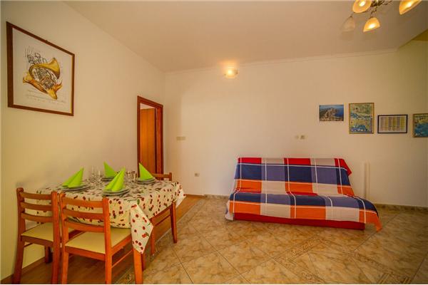Apartment A1, for 5 persons