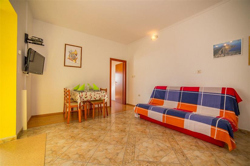 Apartment A1, for 5 persons