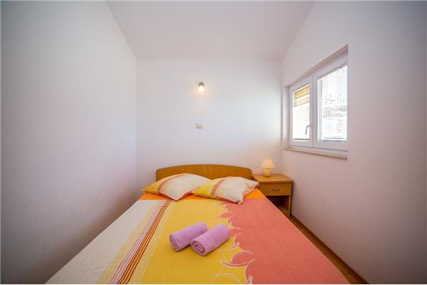 Apartment A1, for 5 persons