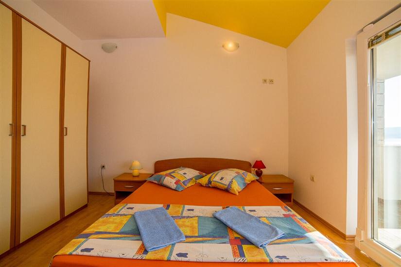 Apartment A1, for 5 persons