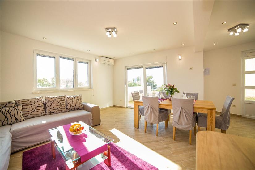 Apartment A3, for 5 persons