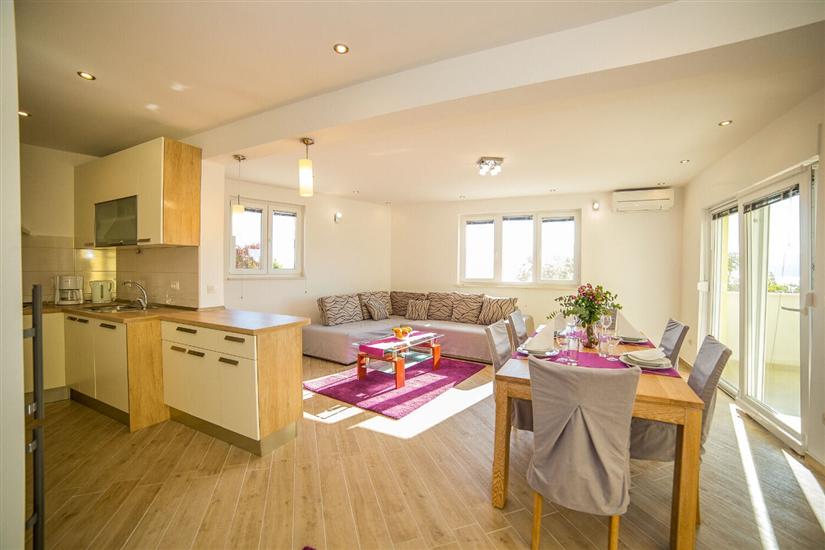 Apartment A3, for 5 persons