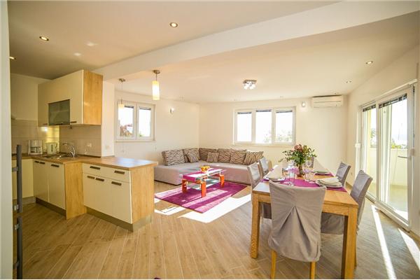 Apartment A3, for 5 persons