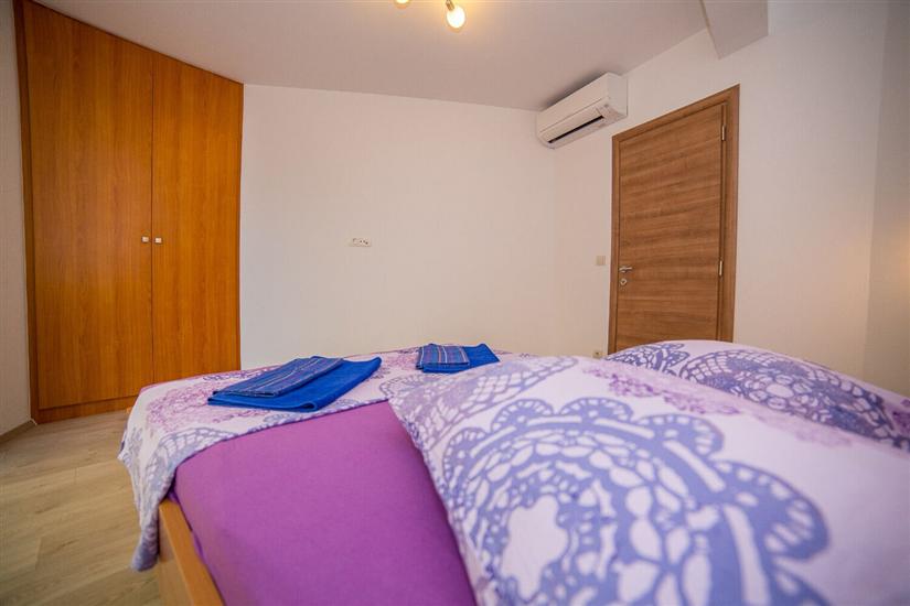 Apartment A3, for 5 persons