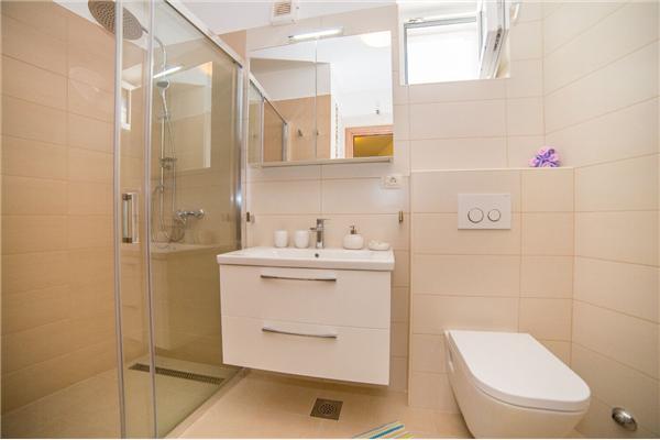 Apartment A3, for 5 persons