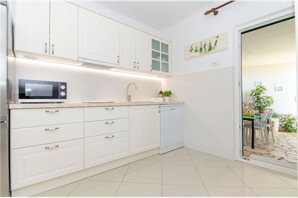 Apartment A1, for 5 persons