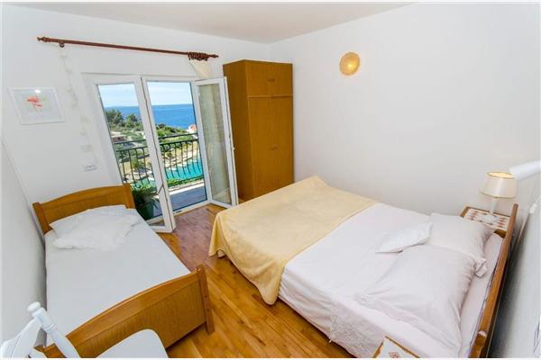 Apartment A1, for 5 persons