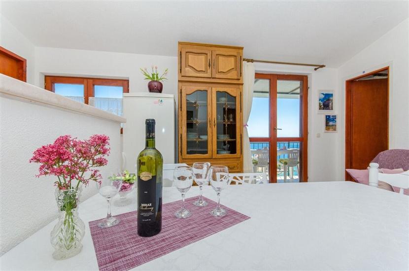 Apartment A2, for 5 persons