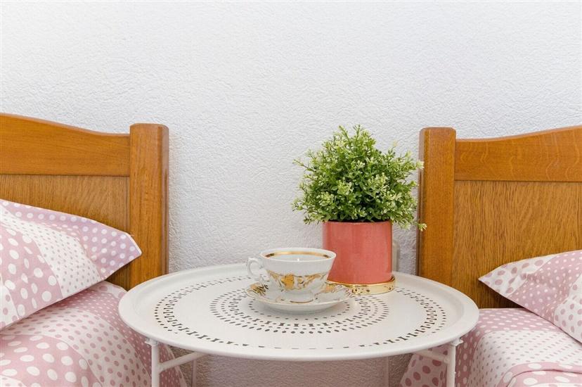 Apartment A2, for 5 persons