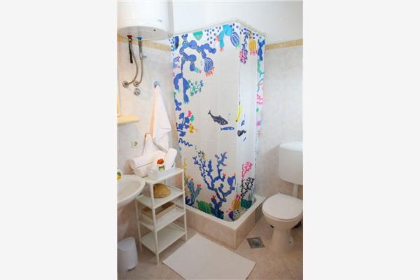 Apartment A2, for 5 persons