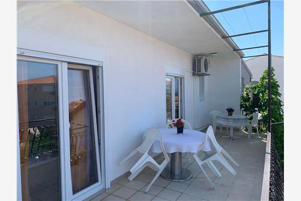 Apartman A2, za 5 osoba/e