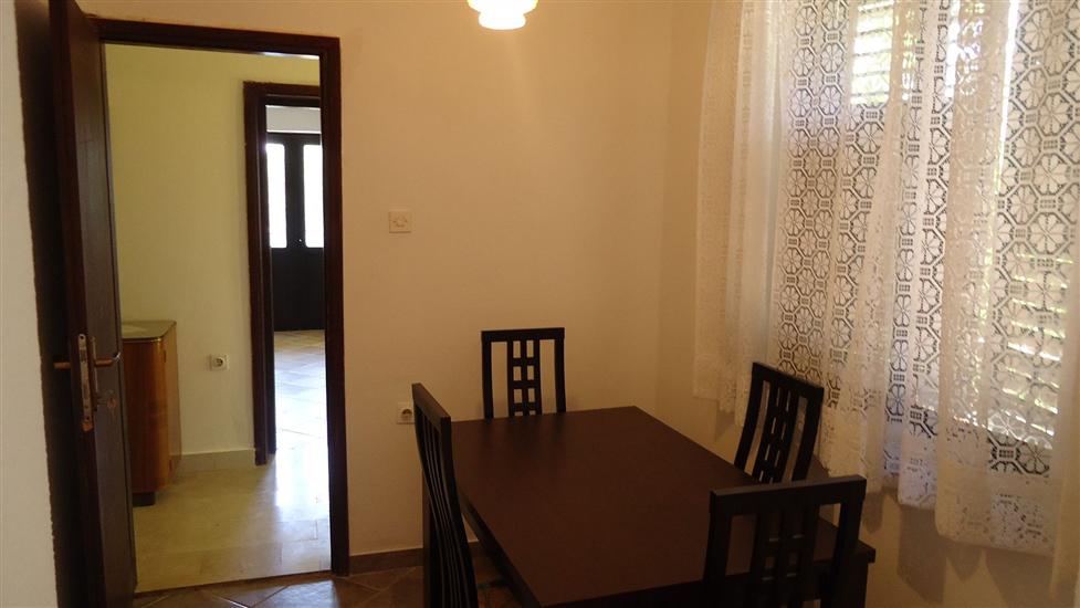 Apartment A1, for 6 persons