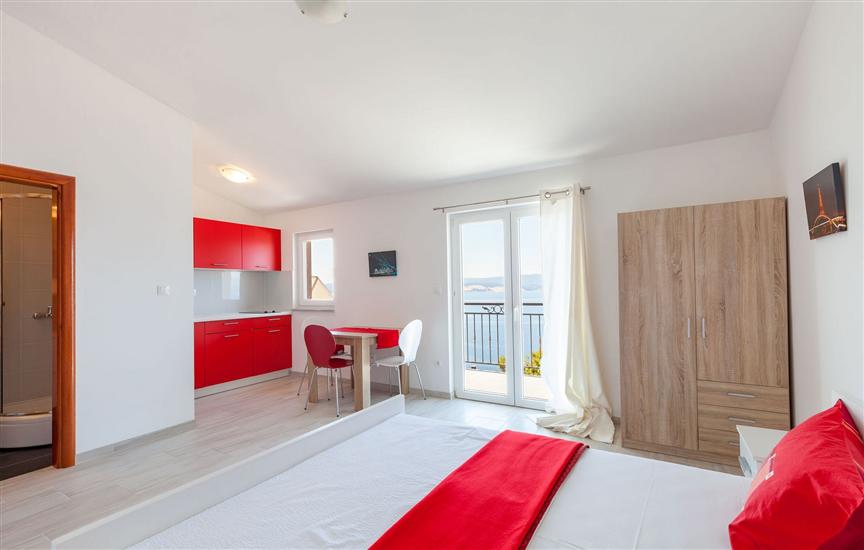 Apartment A6, for 3 persons